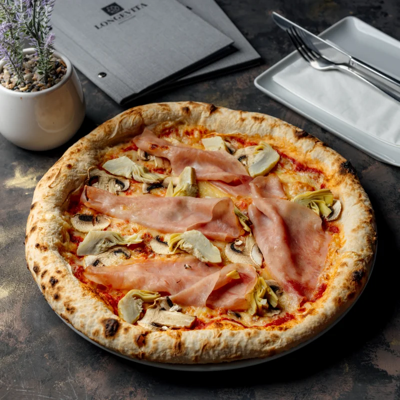 sonkás gombás pizza