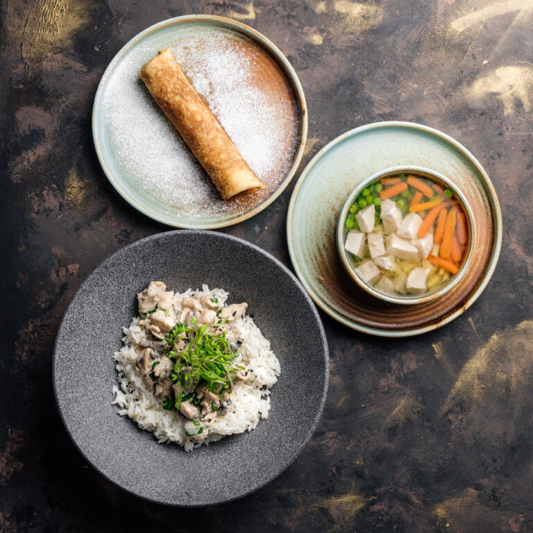 Tejszínes medvehagymás csirkemell menü